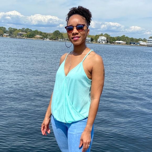 Meet your Posher, Lacrystal - Picture 1 of 1